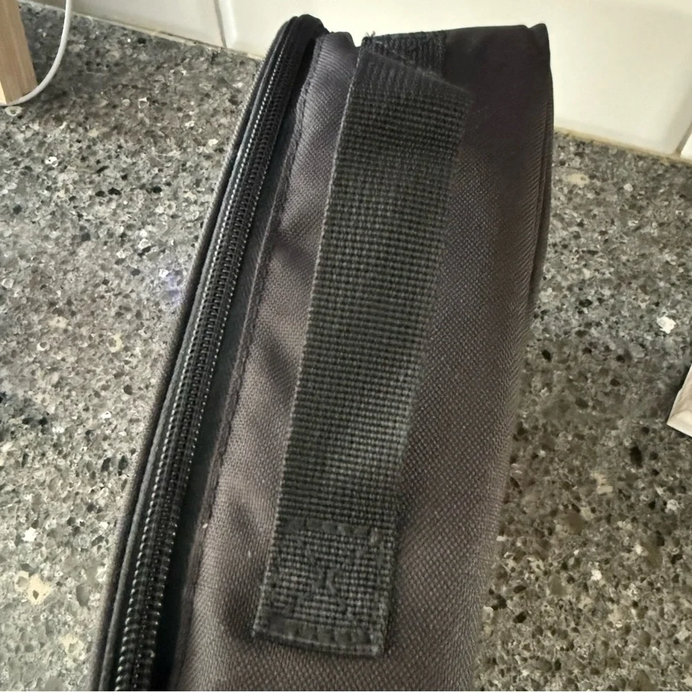 Buc-ee's Black Travel insulated lunch bag. Back2School
